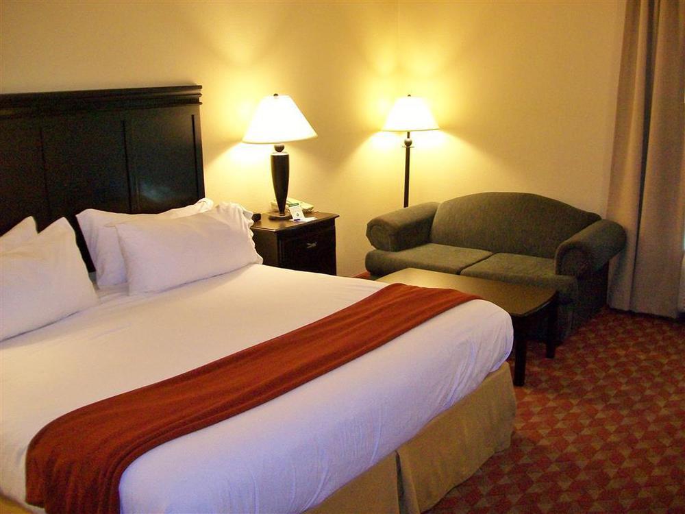 Americas Value Hotel 2*