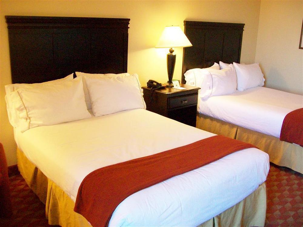 Hotel Americas Value West Point