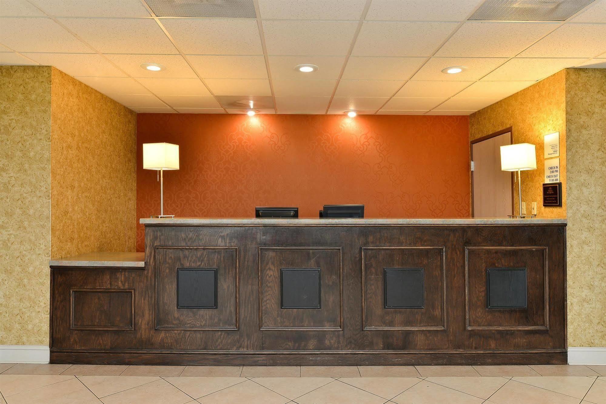 Americas Value Hotel 2*