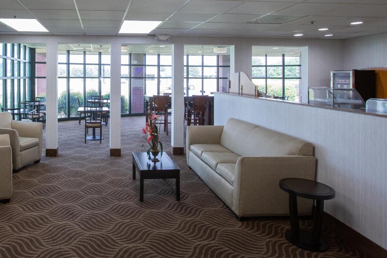 Americas Value Hotel